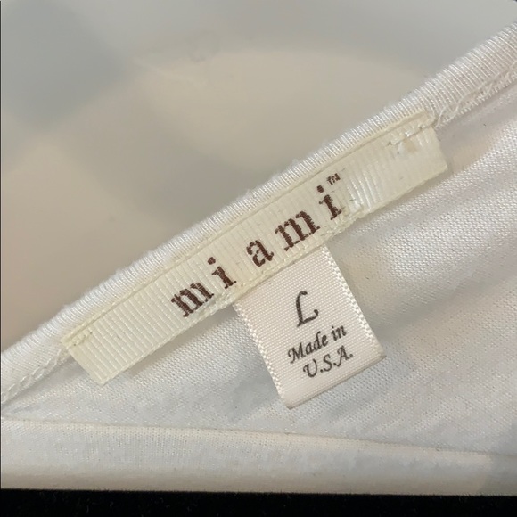 Cozy Oversized Top in Large by Miami - Picture 4 of 4